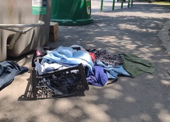 Како да ѝ дадеме втор живот на старата облека – ефективни решенија за реупотреба на текстилот