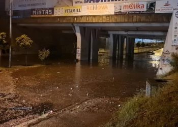 Поплави во земјата по вчерашното невреме, се санираат штетите