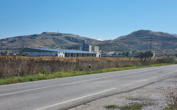 Поставена првата ветерна турбина во ветерпаркот Богословец