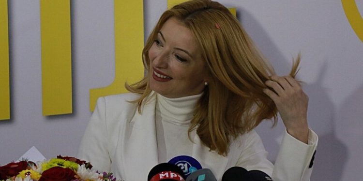 Има ли Данела Арсовска план да се справи со загадувањето или само ќе се слика со зајдисонца – Скопје меѓу 10-те најзагадени во светот