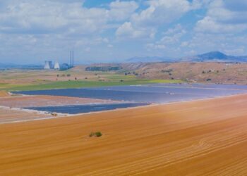 Над 100.000 соларни панели поставени во најголемата соларна централа на Балканот – ФЕЦ Новаци ќе даваат струја доволна за потребите на 30.000 семејства